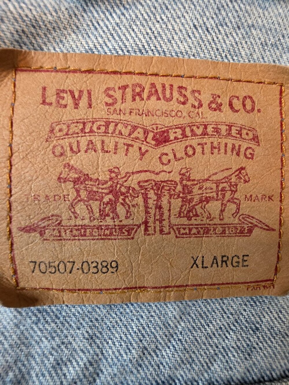 Levi's Vintage 90's Flawless, Light Wash Trucker Jean Jacket 70507-0389, Size XL - Picture 8 of 16